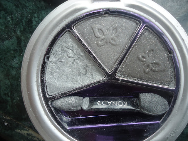 Iloje Flobu Konad Eye Shadow Triple Colors Review,Swatches