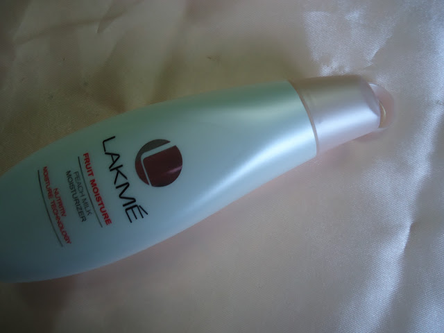 New Lakme Fruit Moisture Peach Milk Moisturiser Review