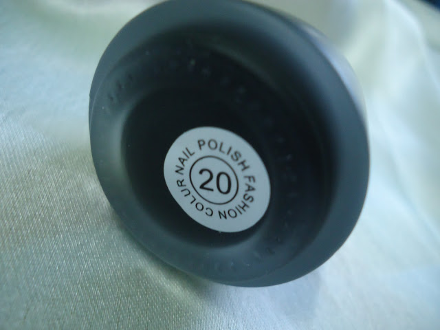 NOTD- Black Crackling Nail Polish