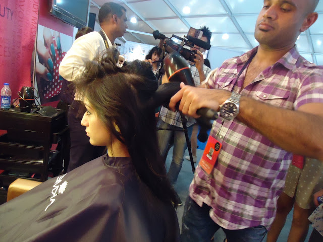 Lakmé Fashion Week Summer/Resort 2012 Bloggers' Meet