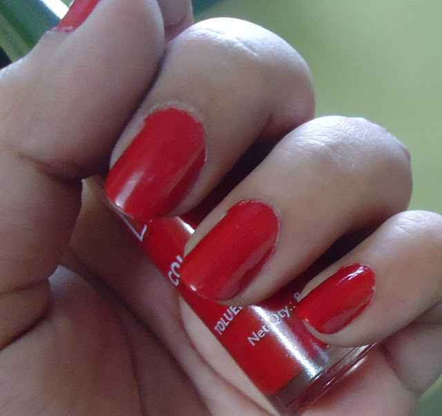 Lotus Herbals Colour Dew Nail Enamel Crimson Red Review, NOTD