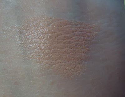 Lotus Herbals Natural Blend Swift Make-Up SPF15 Natural Beige Review, Swatches