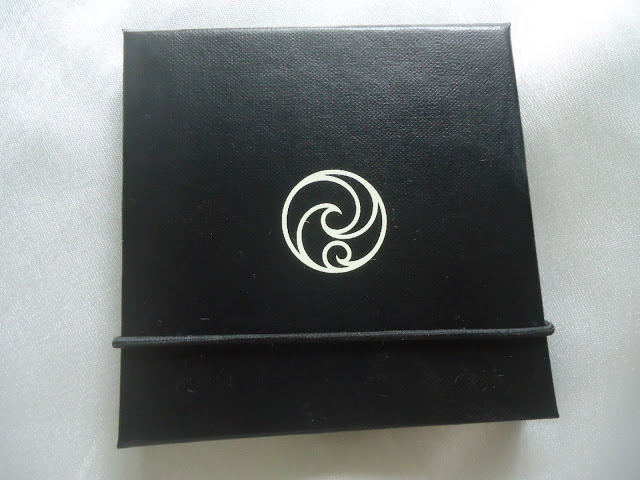 Living Nature Blush Cool Winter Review, Swatches