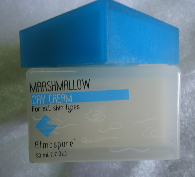 The Nature's Co. Marshmallow Day Cream
