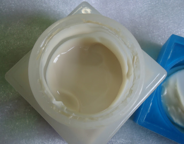 The Nature's Co. Marshmallow Day Cream