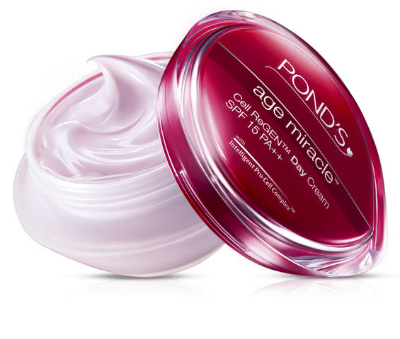Pond's Age Miracle Cell ReGEN™ Day Cream SPF 15 PA++ 