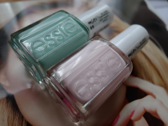 Essie Nail Polish Fiji, MInt Candy Apple- Review, NOTD