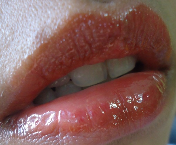 L'oreal Paris Shine Caresse Lip Colors Pretty Woman Review, Swatches