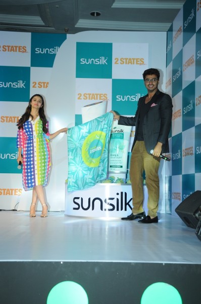 Alia Bhatt and Arjun Kapoor at Sunsilk Event