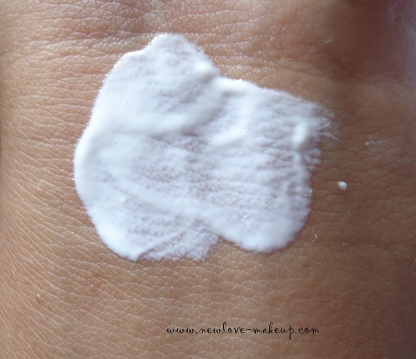 ZA True White Day Protector SPF26 PA++ Review
