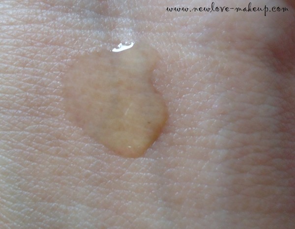 Iraya Kumkumadi Tailam (Facial Oil) Review, Skincare, Indian Beauty Blog