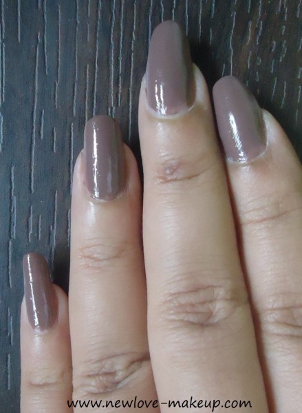 LYN Nail Lacquer Beach You To It Review,NOTD
