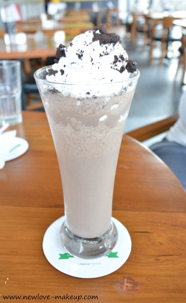 Food Review: The Salad Bar & Walnut Cafe, Indian Food Blogger