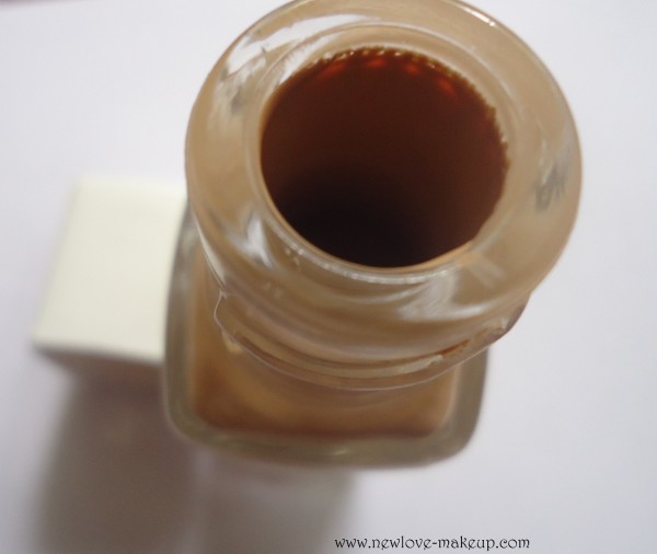 Revlon Nearly Naked Makeup & Pressed Powder Review,Swatches,Demo, Indian Makeup and Beauty Blog