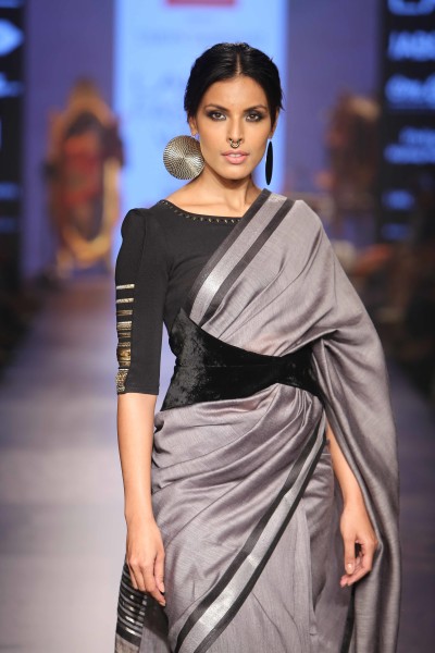 Review: Reliance Trends Tarun Tahiliani Collection at LFW W/F 2015