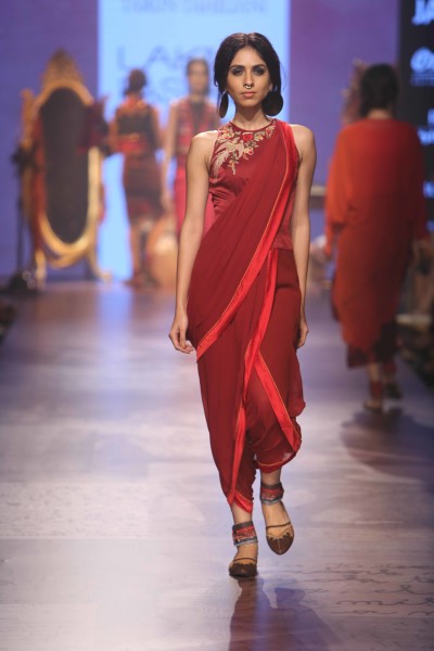 Review: Reliance Trends Tarun Tahiliani Collection at LFW W/F 2015