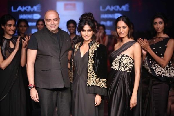 Review: Reliance Trends Tarun Tahiliani Collection at LFW W/F 2015