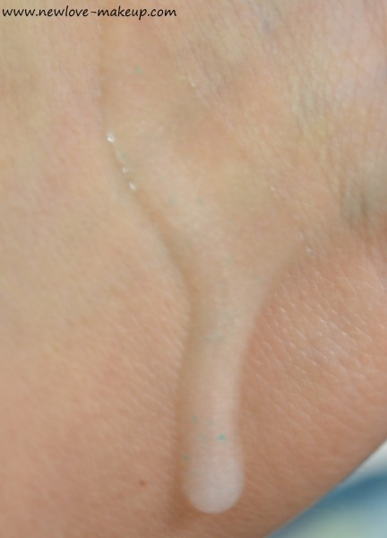 Clean & Clear Blackhead Clearing Daily Scrub Review