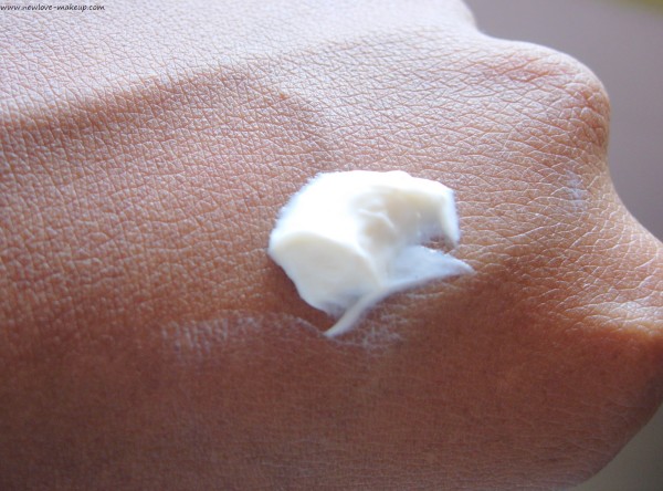 Lotus Herbals Nutranite Skin Renewal Nutritive Night Creme Review, Indian beauty blog