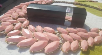 Coloressence Mesmerizing Lip Colour Poetry Pink Review, Swatches, Priyanka Chopra Lipstick