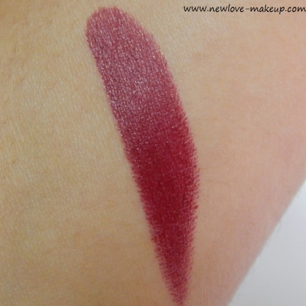 Coloressence Mesmerizing Lip Color Moods in Maroon Review, Swatches, Indian Makeup Blog