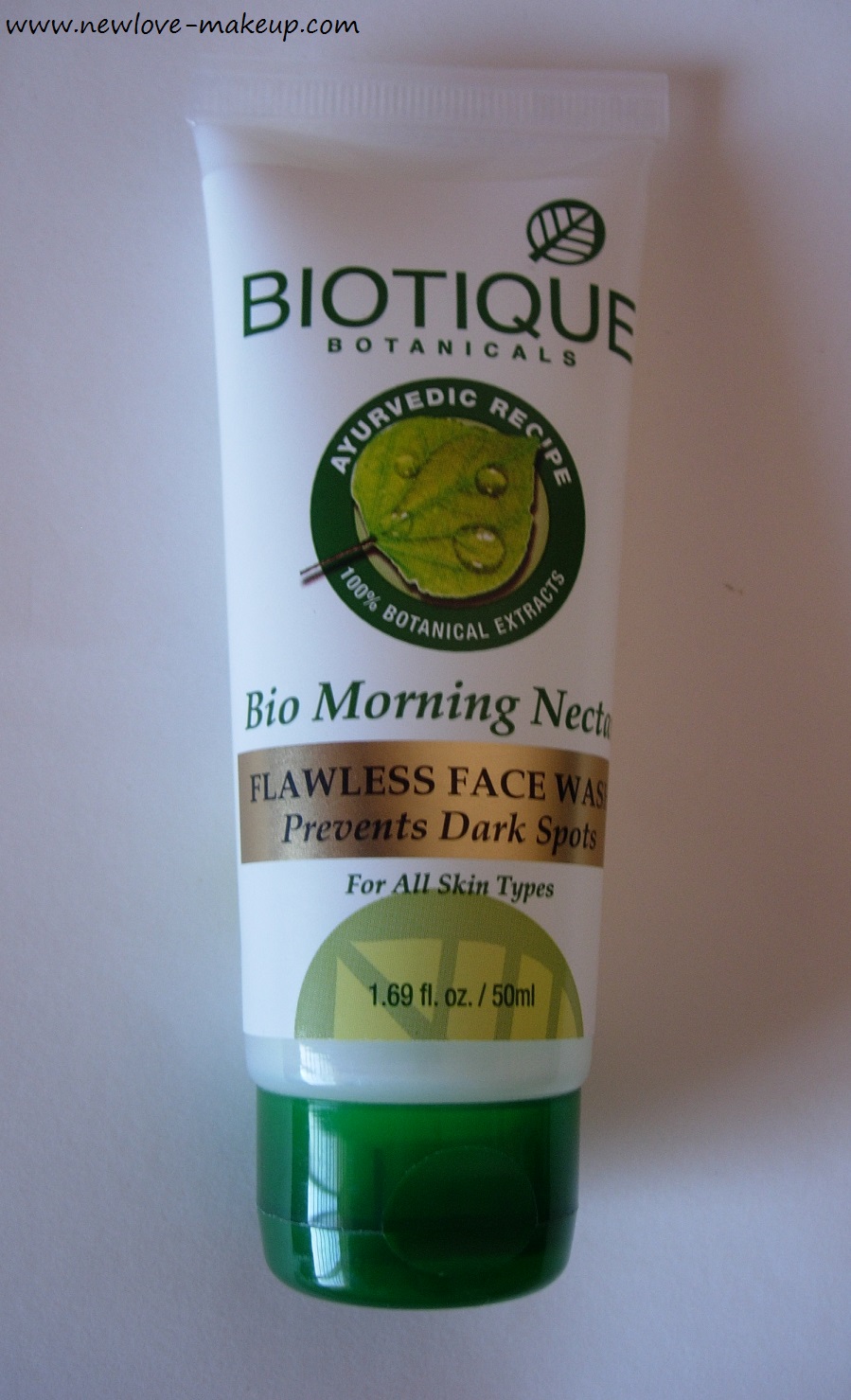 Biotique Bio Morning Nectar Flawless Face Wash Review - New Love - Makeup