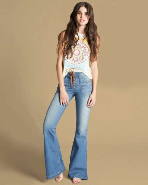 Flared Jeans: The Comeback of the 1990’s & Ways to Style It, Indian Fashion Blog