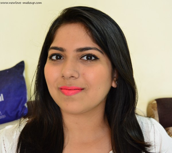 Lotus Herbals Ecostay Super Finish Mousse SPF 20 Review, Swatches