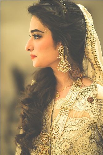 Top 10 Indian Bridal Hairstyles, Indian Bridal Blog, Wedding Blog, Indian Makeup and Beauty Blog