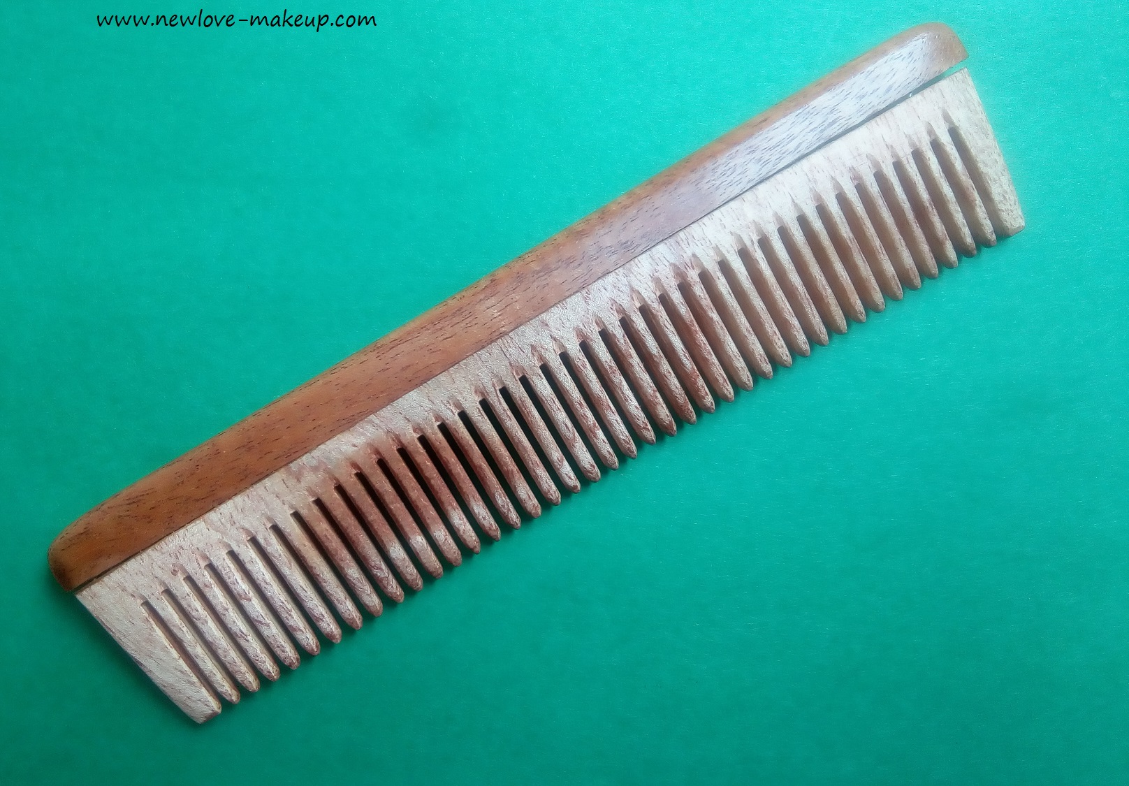 Benefits of Using a Wooden Comb & Joy by Nature Neem Wooden Comb Review