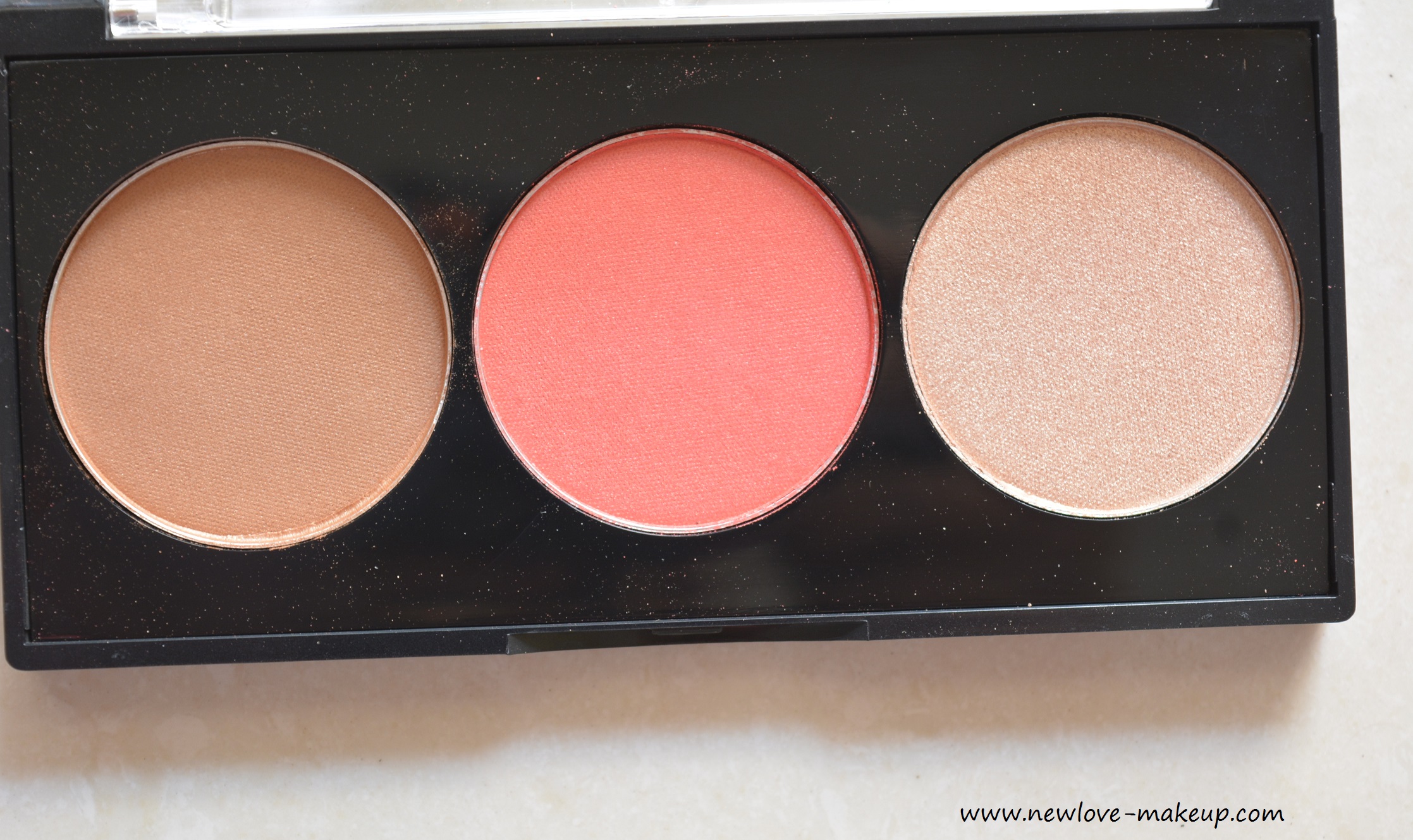 Faces Ultime Pro Face Palette Fresh, Glow Review & Swatches