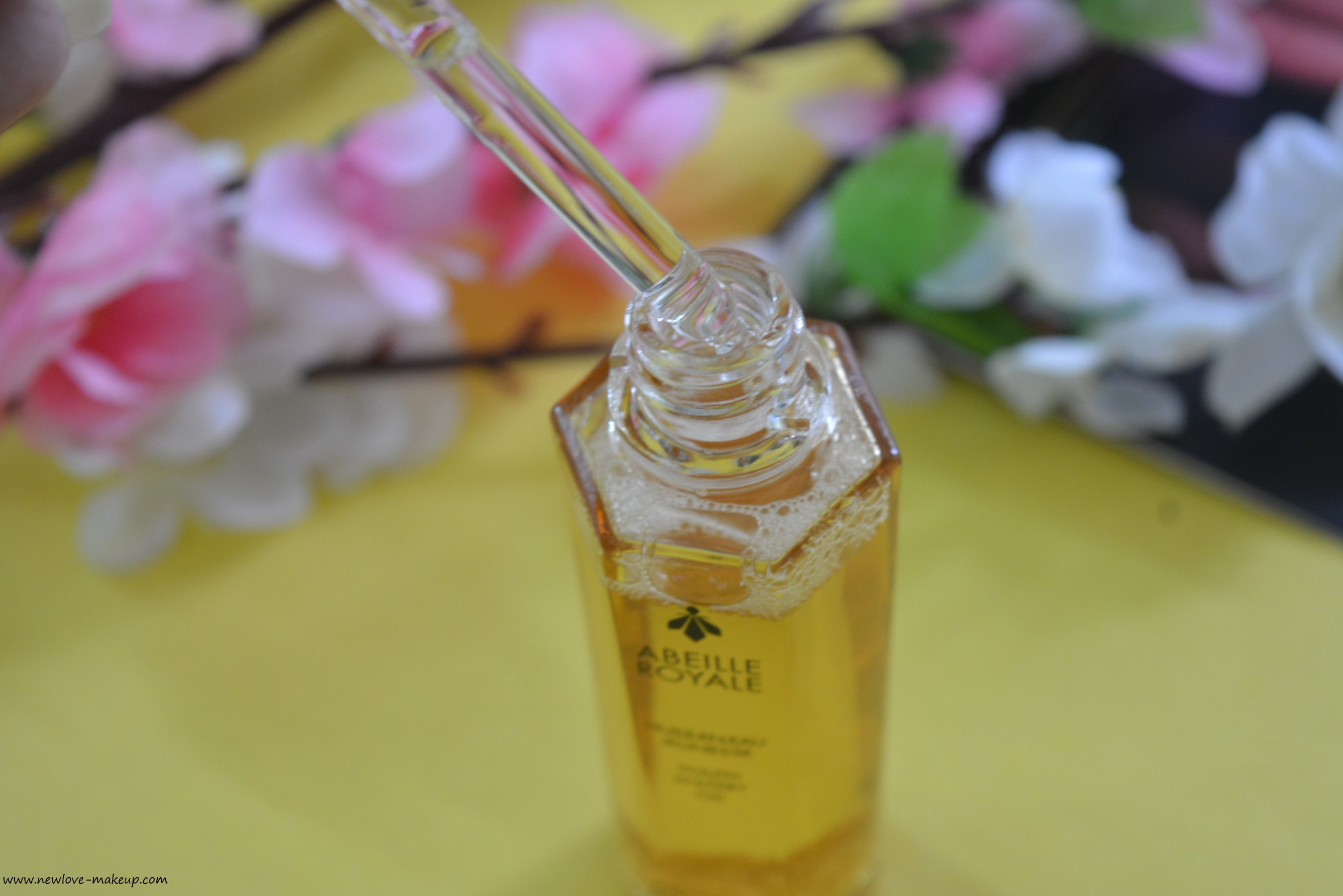Guerlain Abeille Royale Youth Watery Oil, Kiss Kiss Matte Lipstick Review