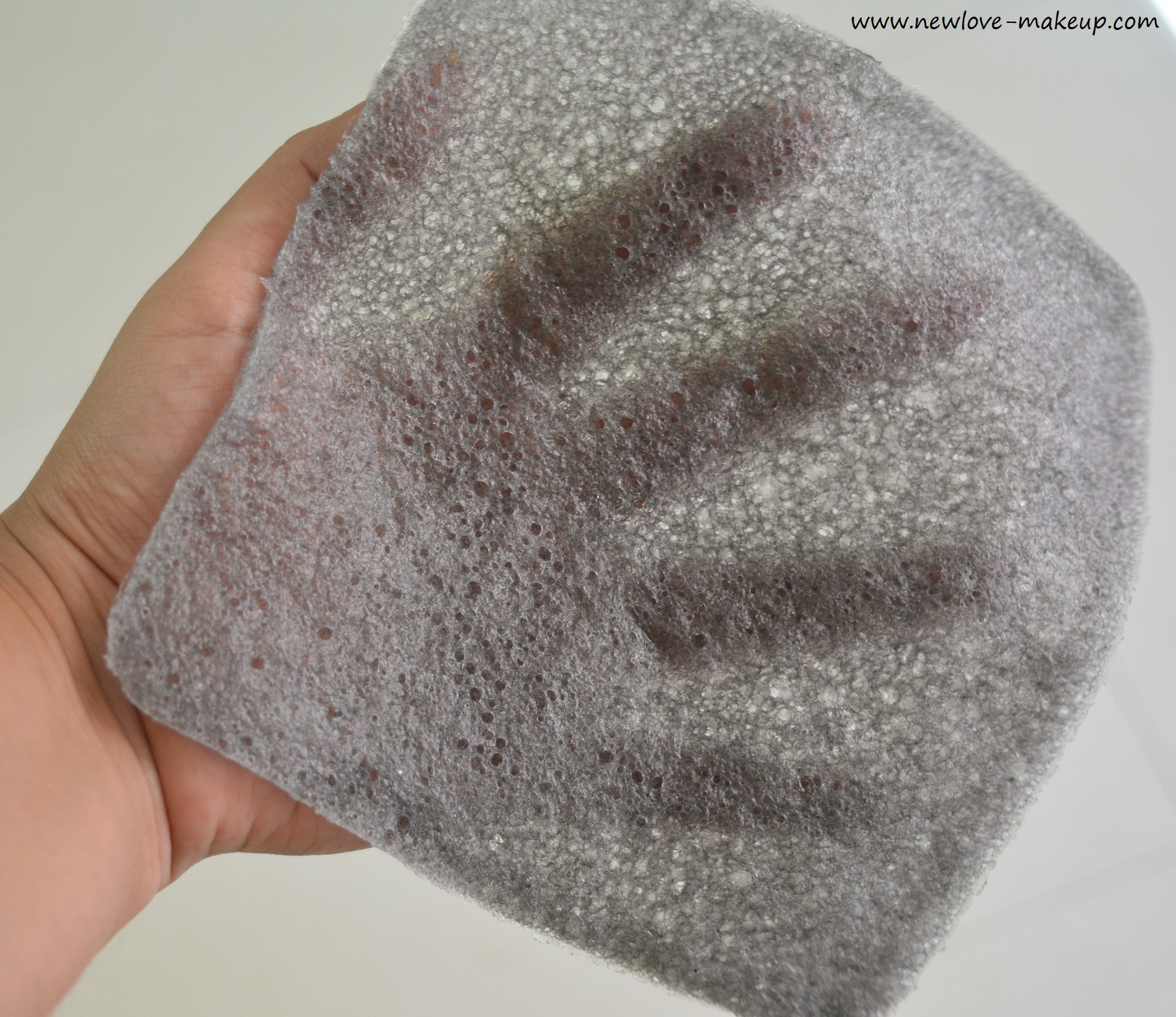 Konjac Sponge Company Angel Cloth Bamboo Charcoal Review