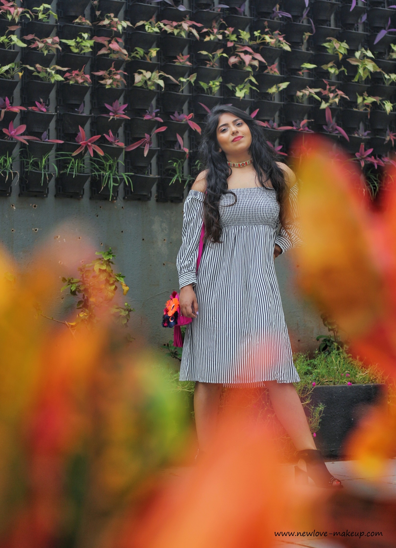 OOTD: Monochrome with a Pop, Indian Fashion Blog, Mumbai Blogger