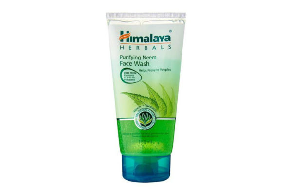 Top 5 Face Washes Under Rs.500/- in India 2021